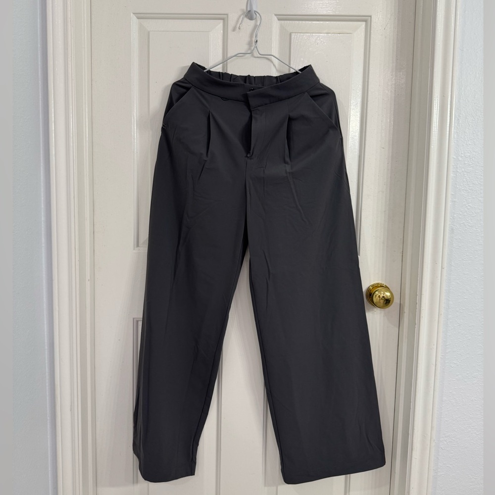 Figs Men's Charcoal Dress Pants